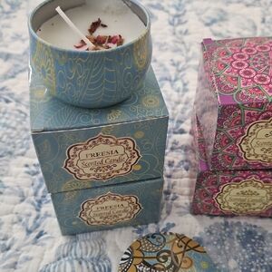 Scented Candle - Blue and Pink Can Sell All Or Any Amount.make Offer